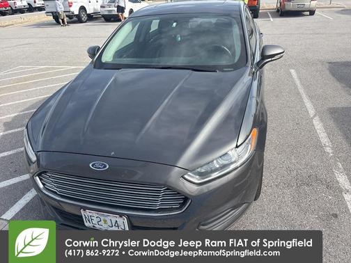 2016 Ford Fusion SE