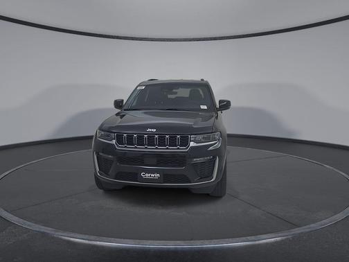 Diamond Black 2026 Jeep Grand Cherokee Limited