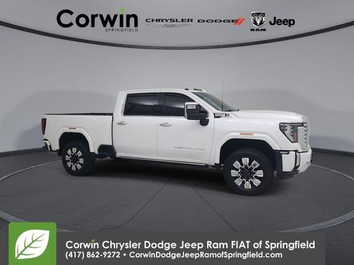 White Frost Tri-Coat 2024 GMC Sierra 2500 Denali