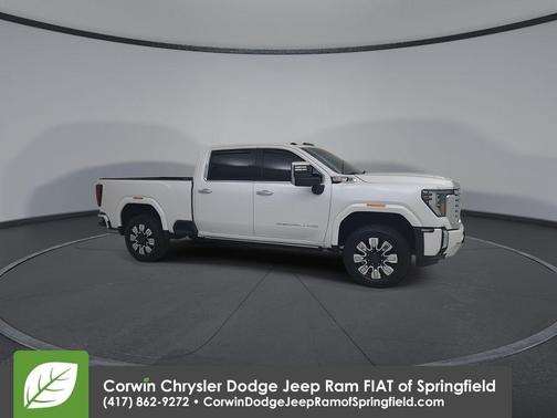 White Frost Tri-Coat 2024 GMC Sierra 2500 Denali