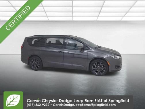 2018 Chrysler Pacifica Touring-L Plus