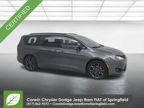 2018 Chrysler Pacifica Touring-L Plus