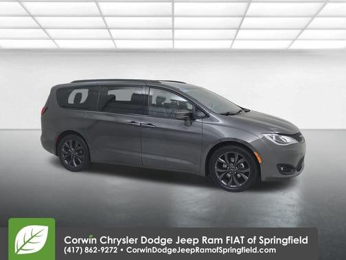 2018 Chrysler Pacifica Touring-L Plus