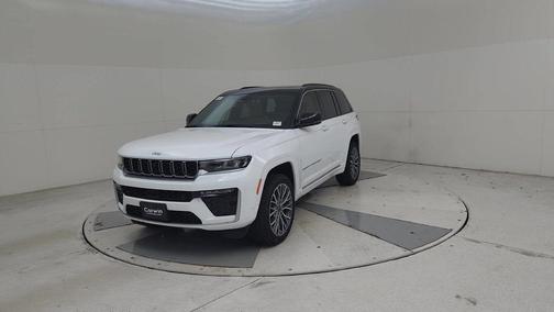 Bright White Clearcoat 2027 Jeep Grand Cherokee Summit