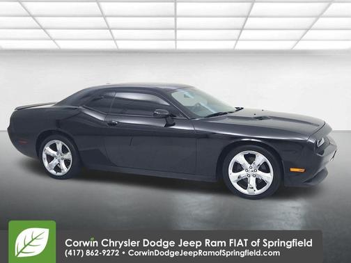 2013 Dodge Challenger SXT