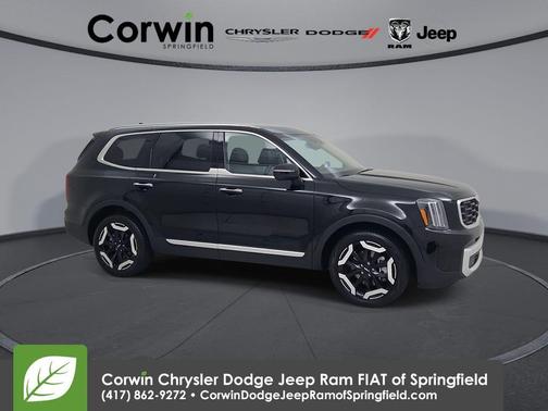 Ebony Black 2025 Kia Telluride S