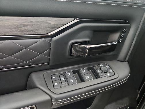 2026 RAM 3500 Limited