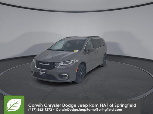 2022 Chrysler Pacifica Touring-L