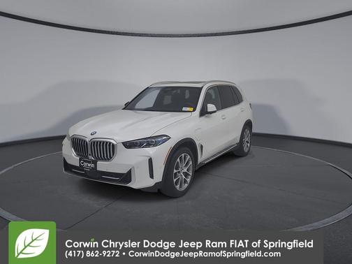 Alpine White 2025 BMW X5 PHEV xDrive50e