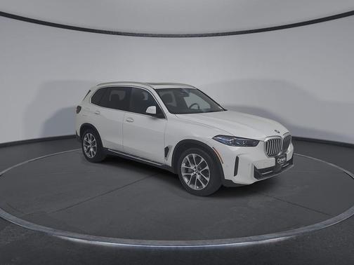 Alpine White 2025 BMW X5 PHEV xDrive50e