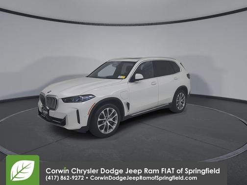 Alpine White 2025 BMW X5 PHEV xDrive50e