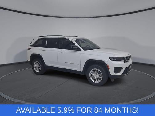 Bright White Clearcoat 2026 Jeep Grand Cherokee Laredo X