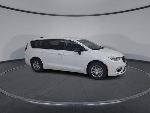 Bright White Clearcoat 2026 Chrysler Pacifica Select