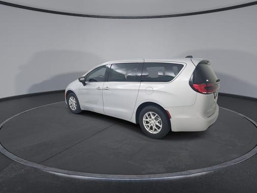 Silver Mist Clearcoat 2026 Chrysler Pacifica Select