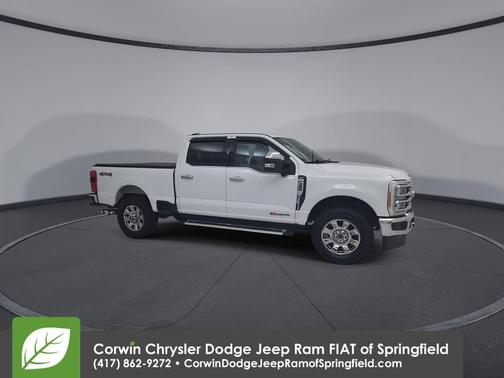 Oxford White 2023 Ford F-350 Lariat Super Duty