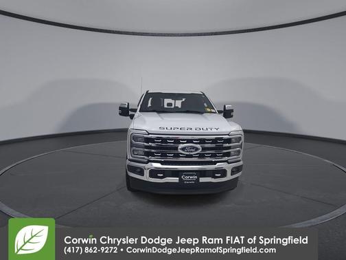 Oxford White 2023 Ford F-350 Lariat Super Duty
