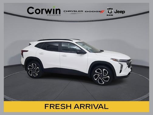 Summit White 2025 Chevrolet Trax 2RS