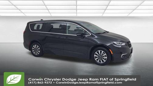 2024 Chrysler Pacifica Hybrid Select