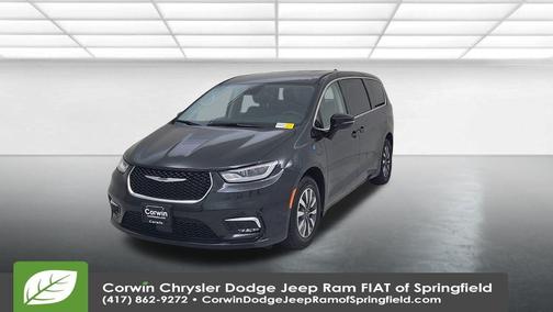 2024 Chrysler Pacifica Hybrid Select