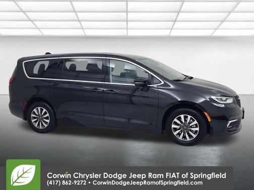 2024 Chrysler Pacifica Hybrid Select