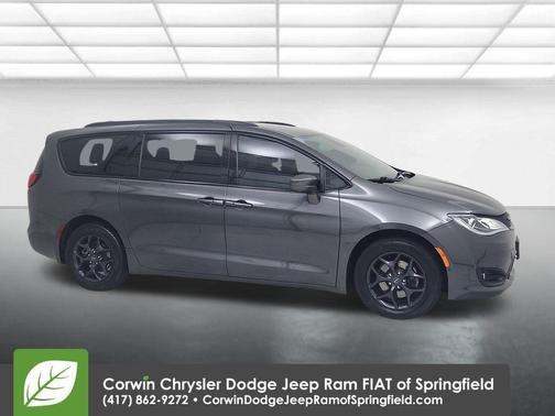 2019 Chrysler Pacifica Touring-L Plus