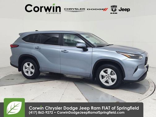 2023 Toyota Highlander LE