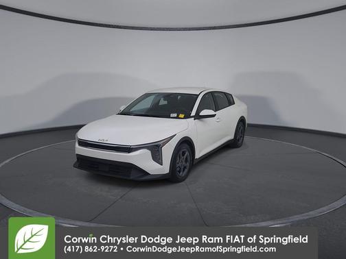 Snow White Pearl 2025 Kia K4