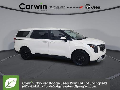 Snow White Pearl 2025 Kia Carnival LXS