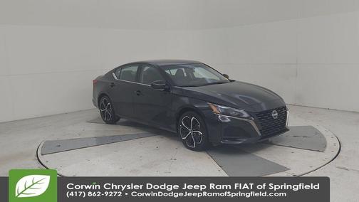 2025 Nissan Altima SR