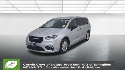 2024 Chrysler Pacifica Touring-L