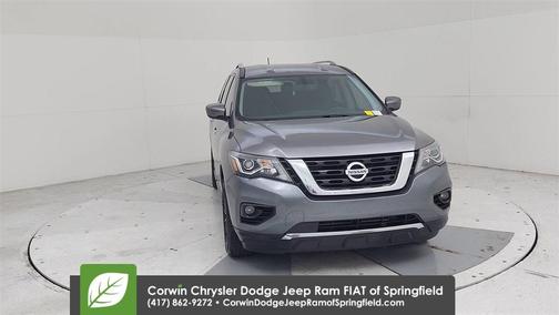 2017 Nissan Pathfinder SV