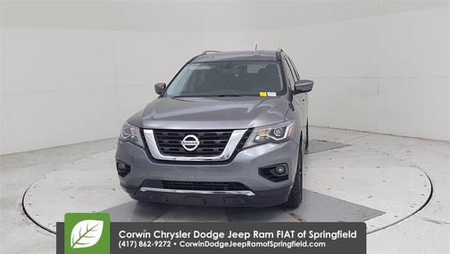 2017 Nissan Pathfinder SV