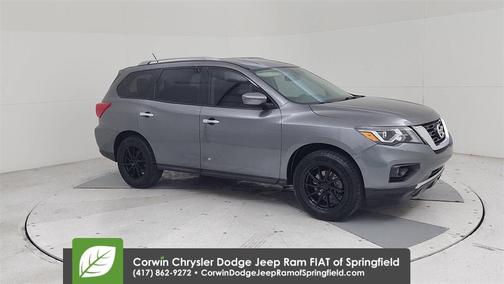 2017 Nissan Pathfinder SV