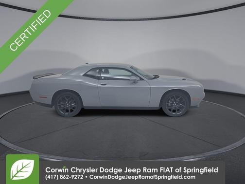 2022 Dodge Challenger SXT