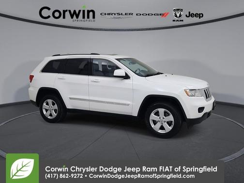 Bright White Clearcoat 2013 Jeep Grand Cherokee Laredo