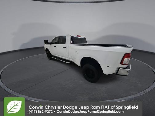 Bright White Clearcoat 2023 RAM 3500 Big Horn