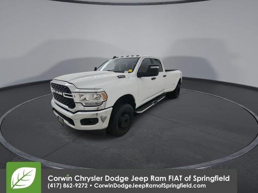 Bright White Clearcoat 2023 RAM 3500 Big Horn
