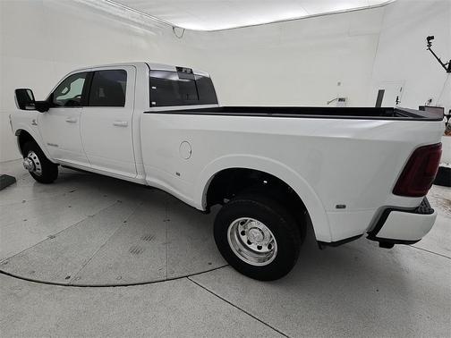 2025 RAM 3500 Limited