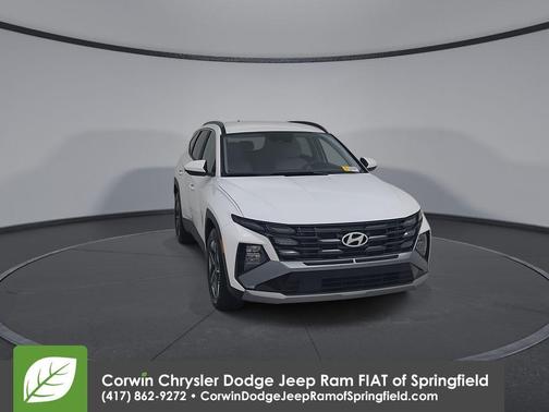 White Pearl 2025 Hyundai TUCSON SEL