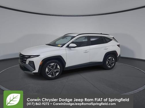 White Pearl 2025 Hyundai TUCSON SEL