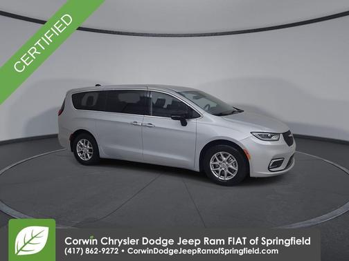 Silver Mist Clearcoat 2024 Chrysler Pacifica Touring-L