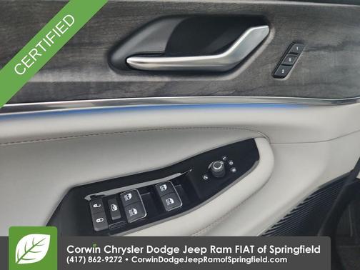 Metallic 2022 Jeep Grand Cherokee Overland