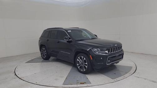 2025 Jeep Grand Cherokee Overland