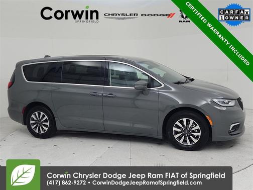 2022 Chrysler Pacifica Hybrid Touring L