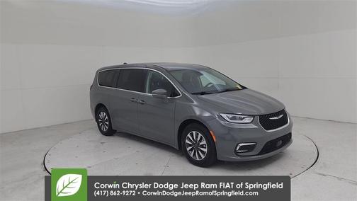 2022 Chrysler Pacifica Hybrid Touring L