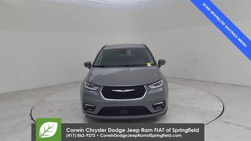 2022 Chrysler Pacifica Hybrid Touring L