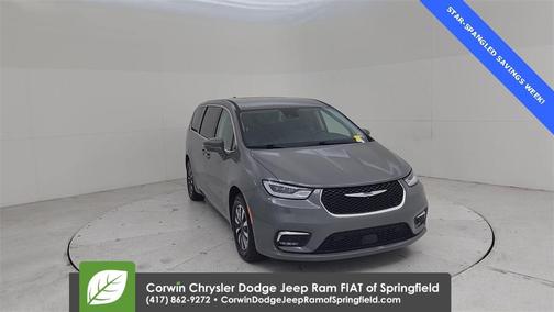 2022 Chrysler Pacifica Hybrid Touring L