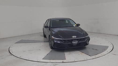 Black 2025 Hyundai ELANTRA Limited
