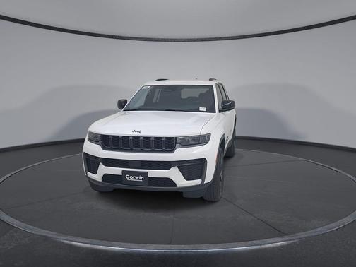 2026 Jeep Grand Cherokee Laredo