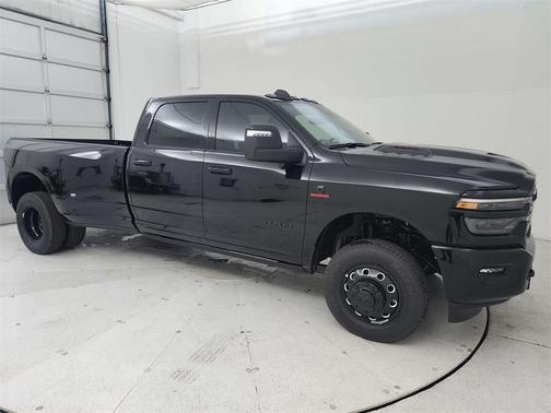 2025 RAM 3500 Laramie